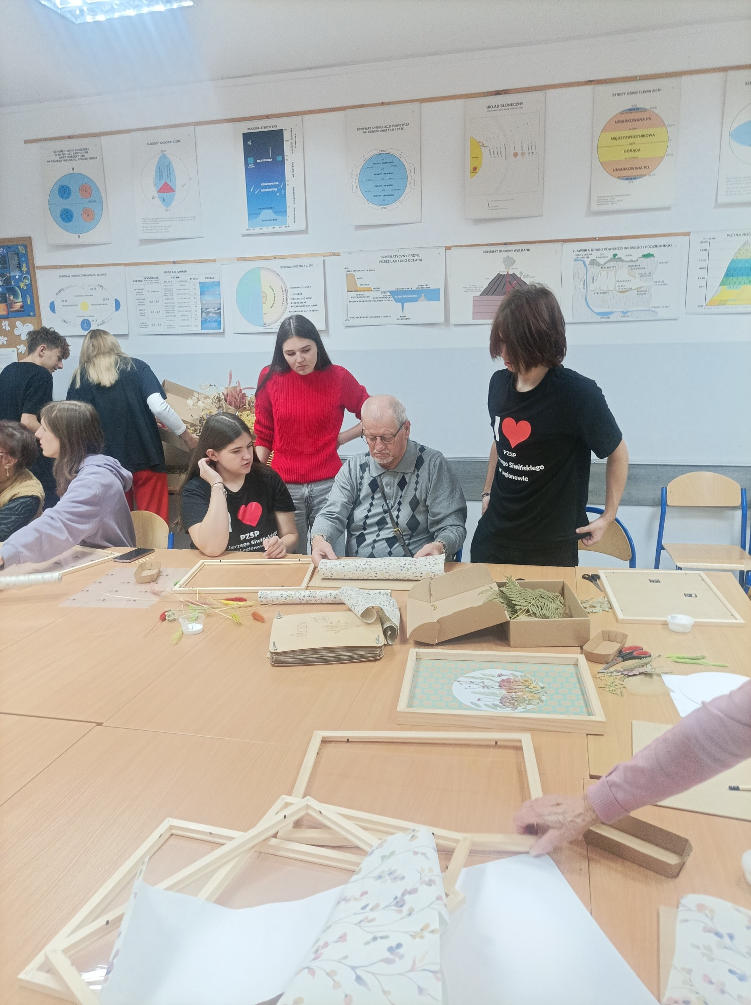 Z młodzieżą z Powiatowego Zespołu Szkół Ponadpodstawowych im. Jerzego Siwińskiego w Legionowie